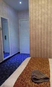 Zhengzhou Love Theme Hotel Jicheng (Henan) Exterior photo